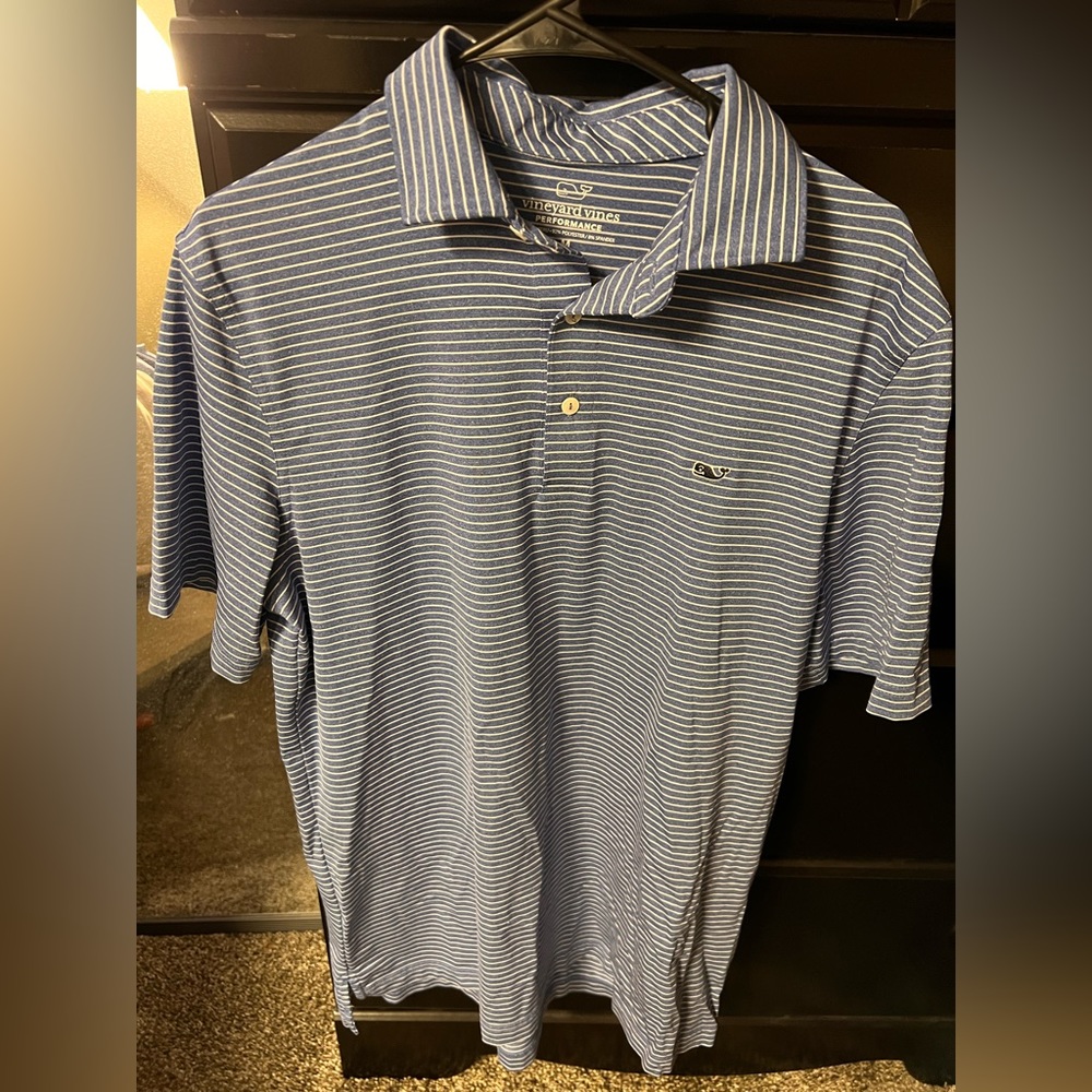 Men’s Vineyard Vines performance polo